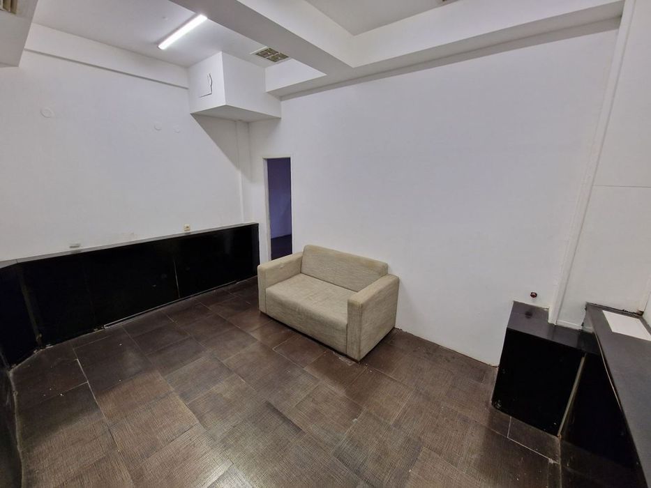 ТОП център до Сердика – 160 кв.м, 6.5м витрина, готово за ресторант и