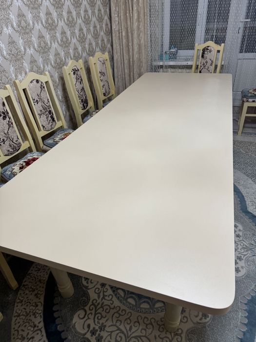 Продам стол в отличном состоянии