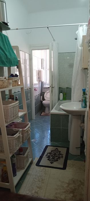 Vând apartament la casă zona istorică