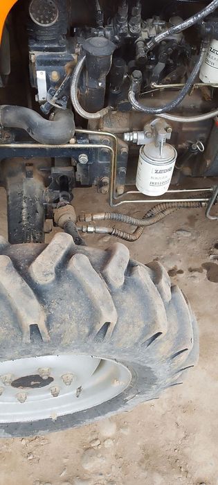 Traktor sotiladi Chimgan 304