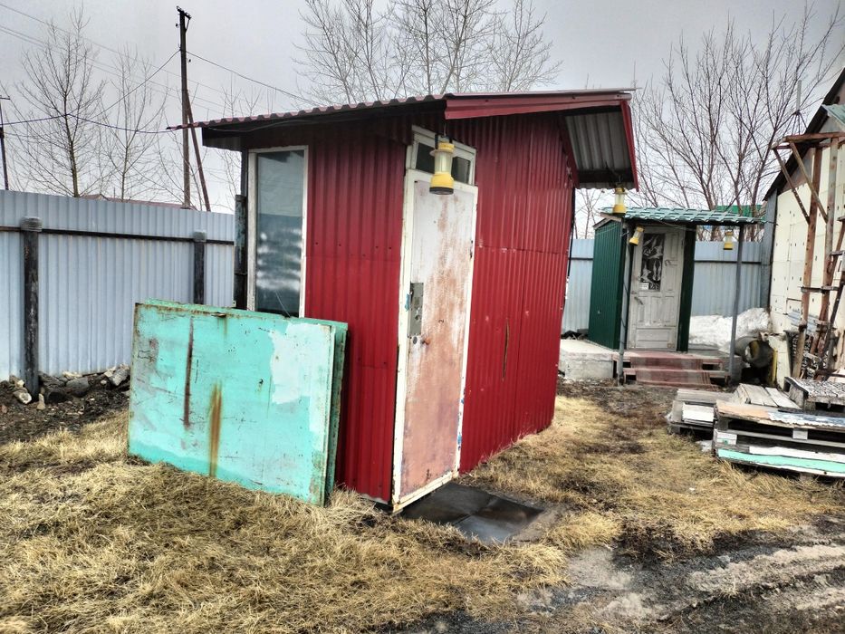 Продам коммерческий огороженный участок  .
