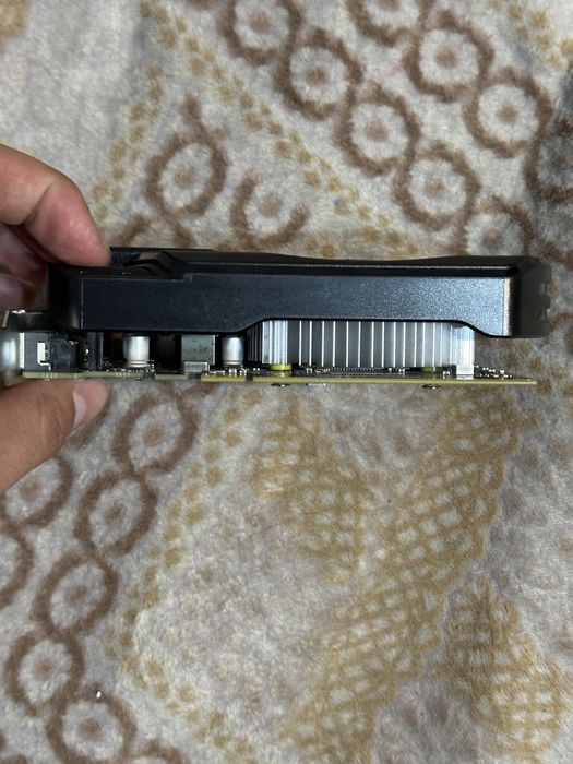 Продам GTX 1650 4g