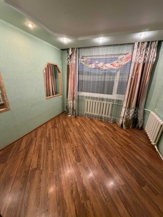4 комнатная квартира в Центре