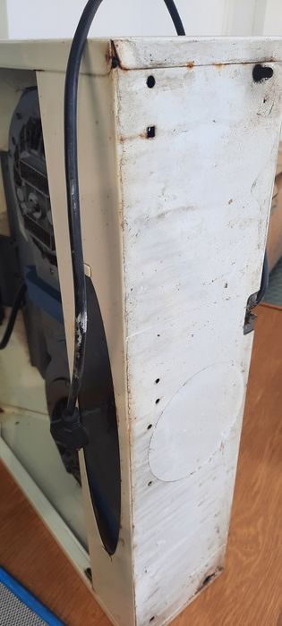 Hota pentru bucatarie functionala folosita