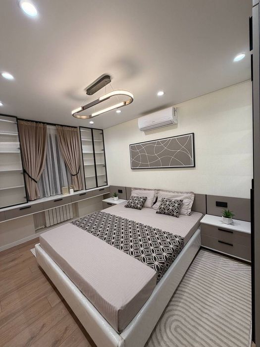 Продам квартиру Метро Космонавтов 3в4/3/4 70м2 дом кирпич