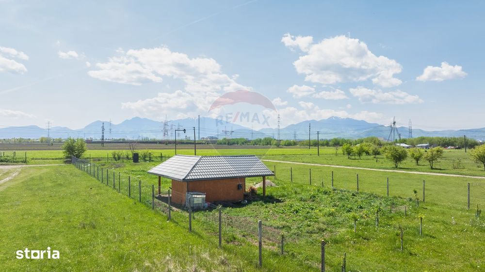 Teren 1300 mp | Sanpetru | zona Livada