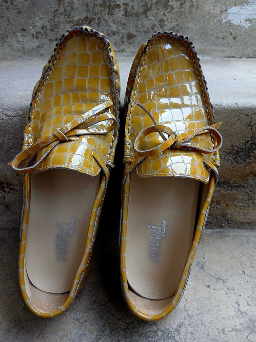 Мокасини естествена кожа супер удобни.