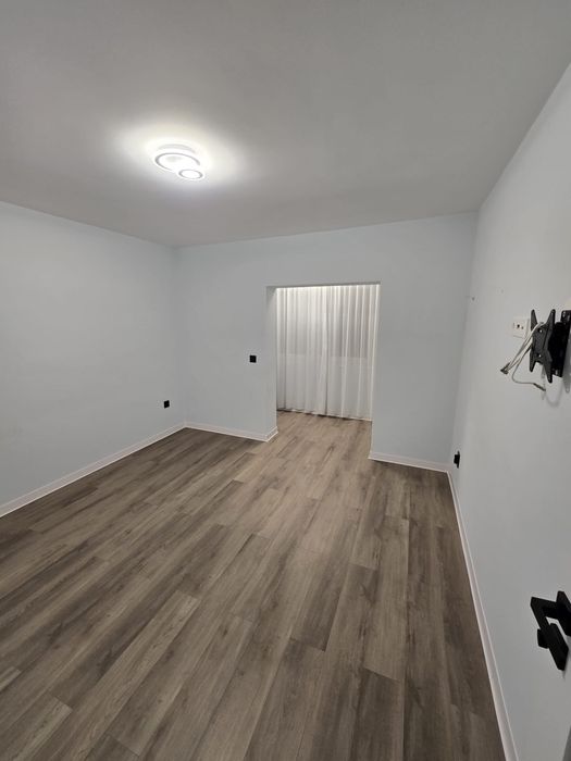 Vand apartament 2 camere decomdat-Renovat integral cu balcon+pivnită Zona Ștrand