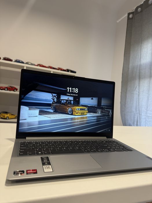 Laptop Lenovo IdeaPad