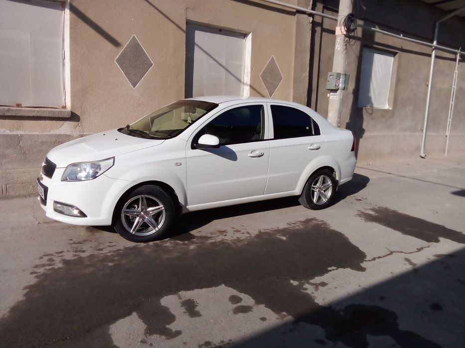 Nexia 3 Avtamat karobka sotiladi