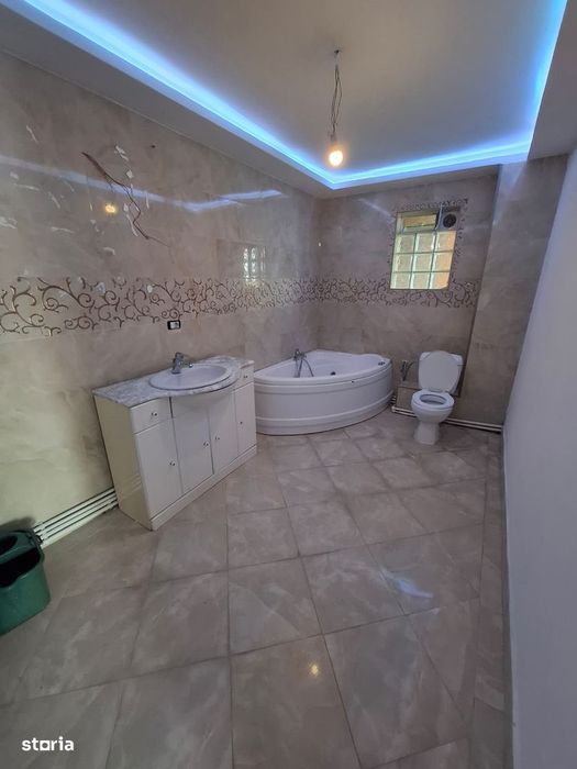 Inchiriez apart 4 camere Parneava - Str. Oituz ID :45325