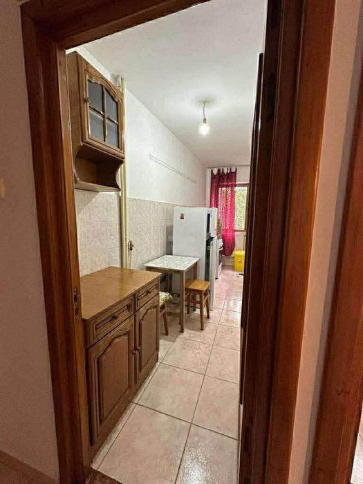 Inchiriez garsoniera