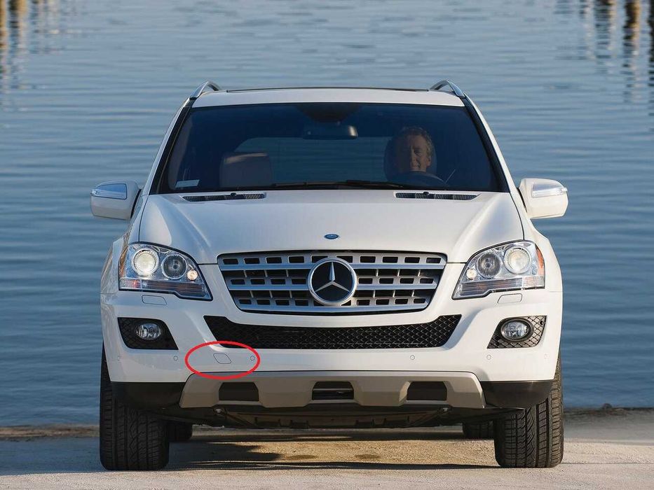 Капачка предна броня кука теглич Mercedes ML W164 фейслифт / facelift