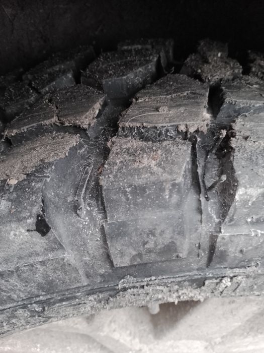 Vând 5 cauciucuri off road