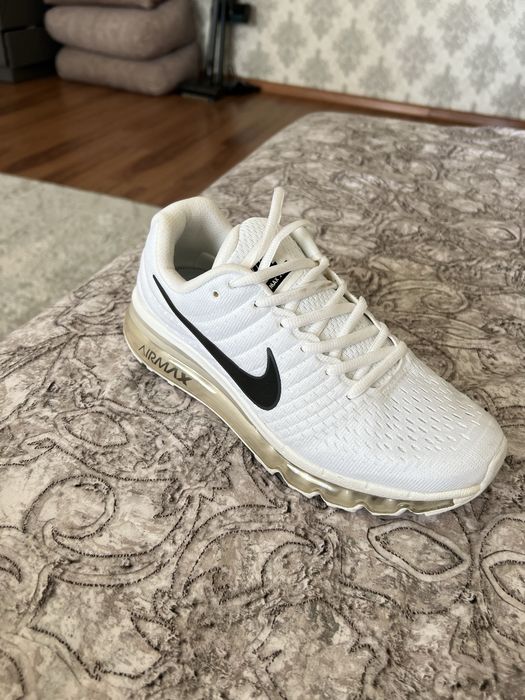 Кросовки Nike! Хорошие!