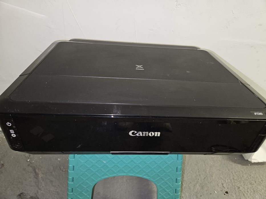 Цветной принтер Canon