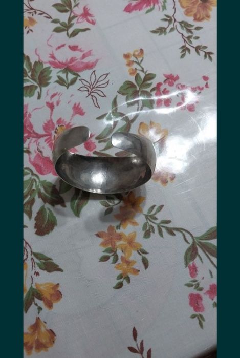 продам безык серебро