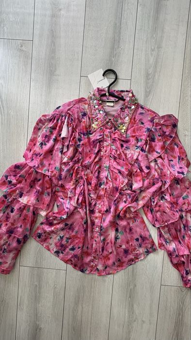 Красива и ефектна дамска риза универсален размер