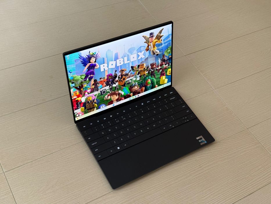 Лаптоп 13.4’UHD+OLED Touch i7-1260P Dell XPS 9320+ 32GB LPDDR5 5200Mhz 1TB SSD