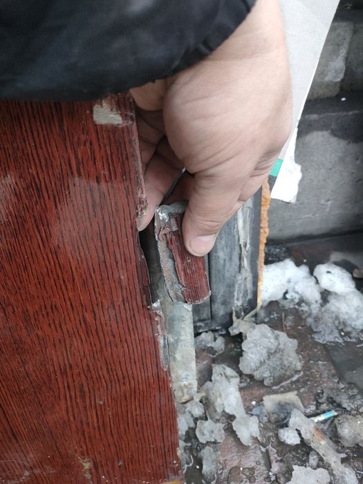 Продам советскую металлическую дверь