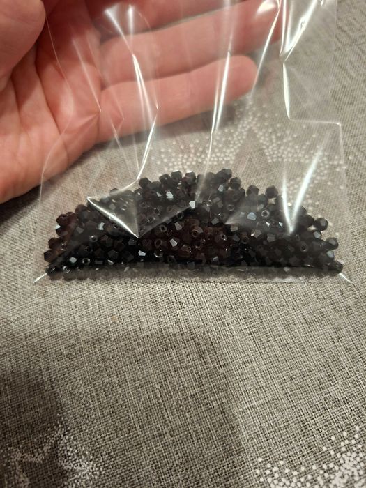 Мъниста за гривни