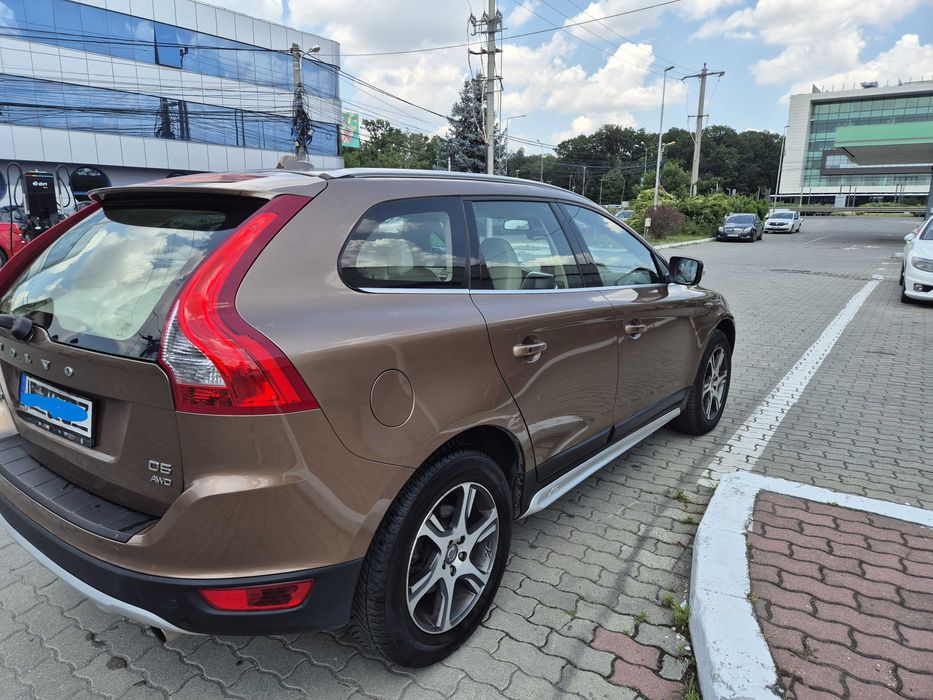 VOLVO XC60 2010 — imagine 3