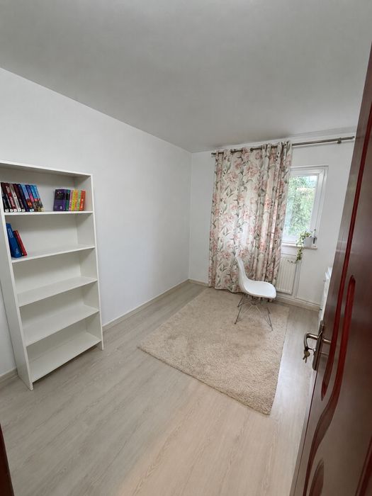 Apartament 3 camere de inchiriat(strada George Fotino) 63mp incepând cu data de 15 septembrie