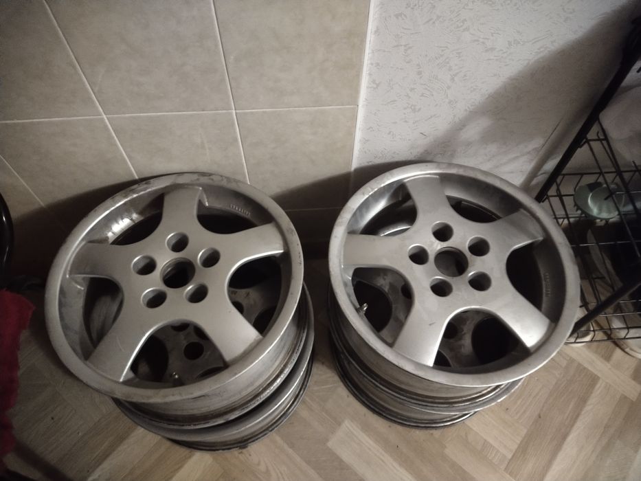 Продаю диски Audi