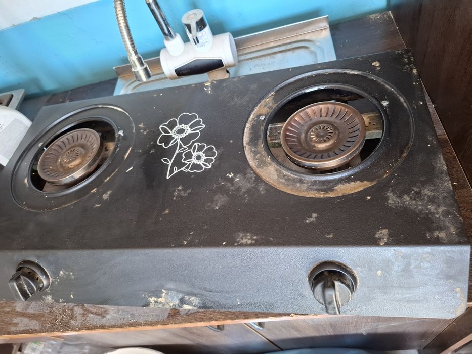 Газплита  2 конфорная