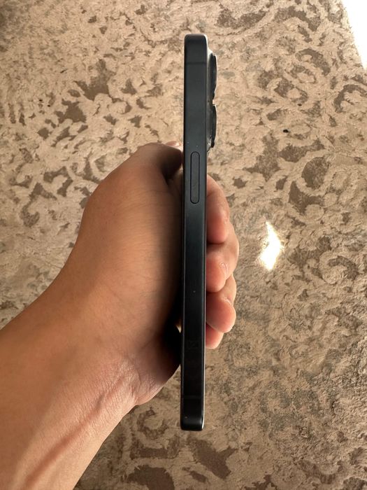 Продам Iphone 15 pro