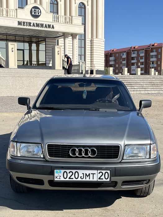 Продаю Audi 80 B4