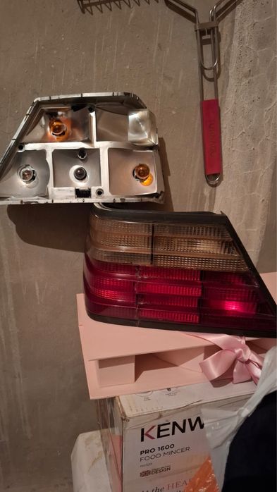 Задний плафон малинка