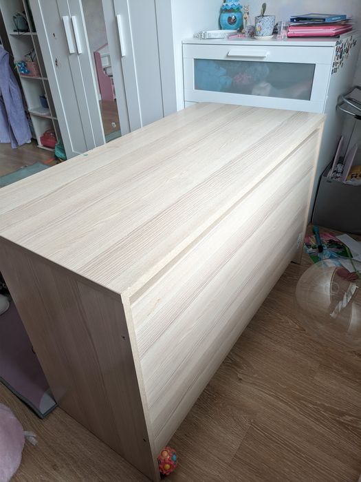 Продаем спальный гарнитур в детскую