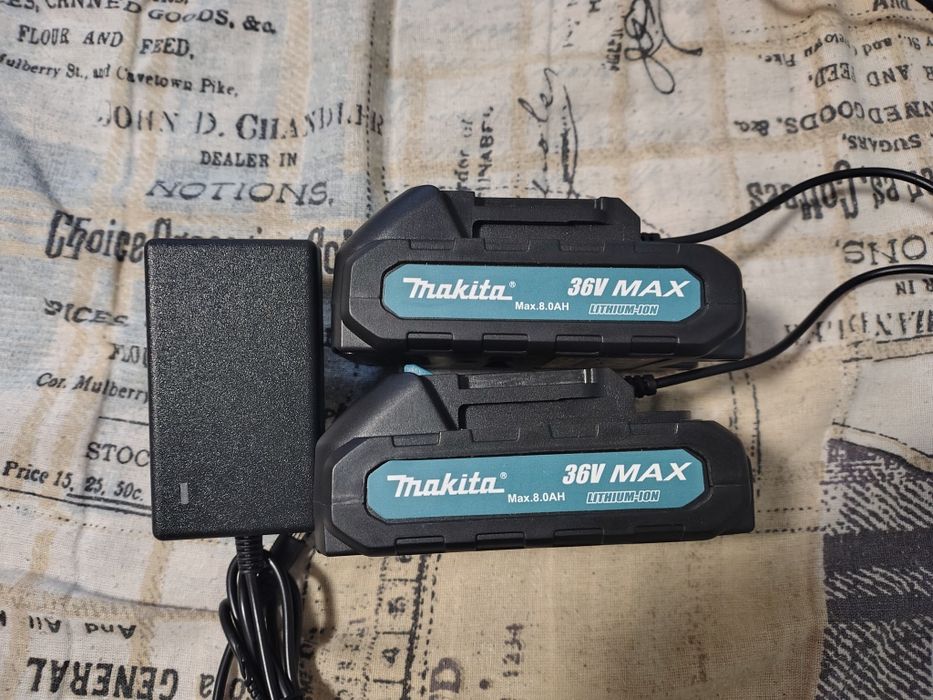 Батерии + зарядно макита нови