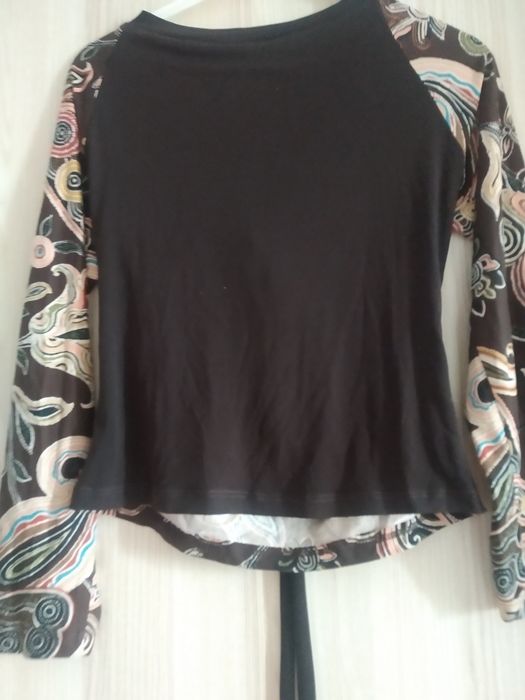 Продам красивую блузку Турция