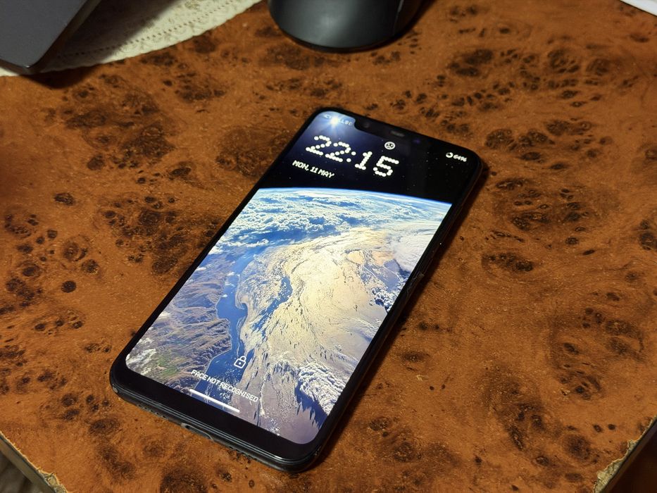 Snapdragon 845, 128/6, прошитый.