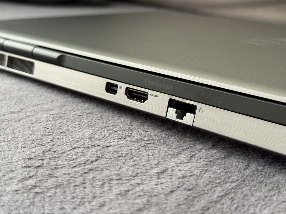 17.3’FHD IPS/RTX A5000 16GB/Dell Precision 7760/i9-11950H/64GB/1TB