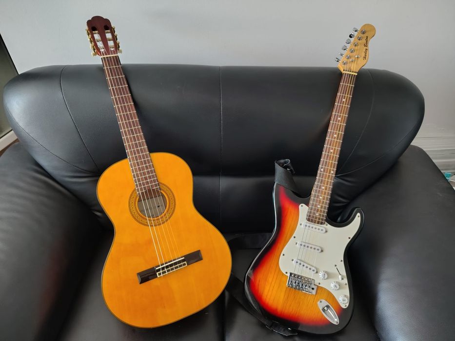Chitara electrica plus amp și chitara clasica