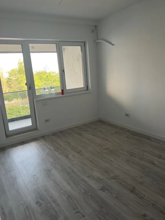 Amenajări interioare și exterioare apartamente și spații comerciale