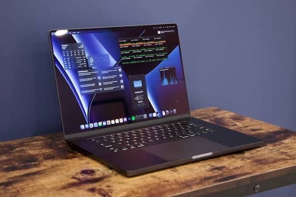 MacBook Pro M3 Max 128GB  16-Core CPU and 40-Core GPU 16"