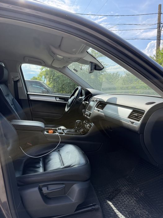 Volkswagen Touareg  usor Avariat