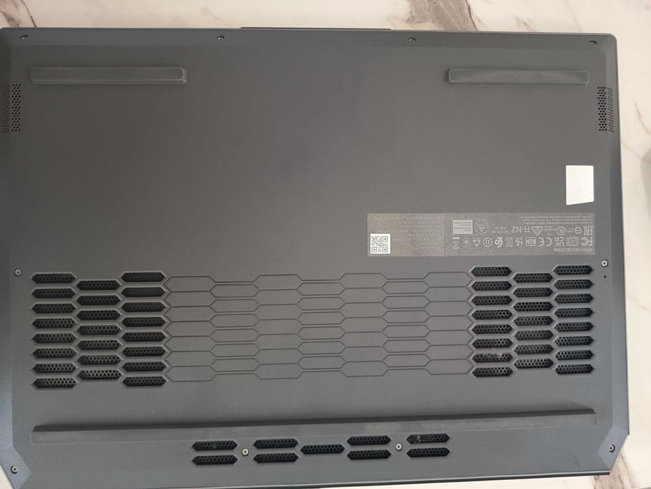 Lenovo LOQ 15ARP9