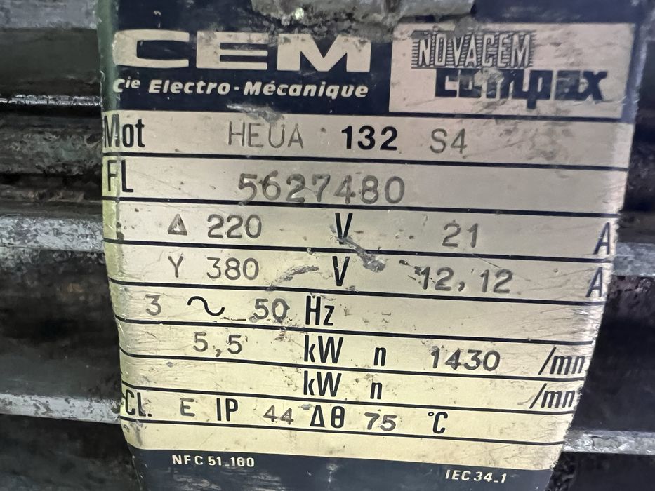 Motor electric 5.5 kw —1.500 rot/min , ten.—220/380 V