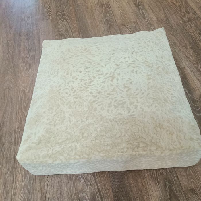 Лежанка для собак 0,60*0,60