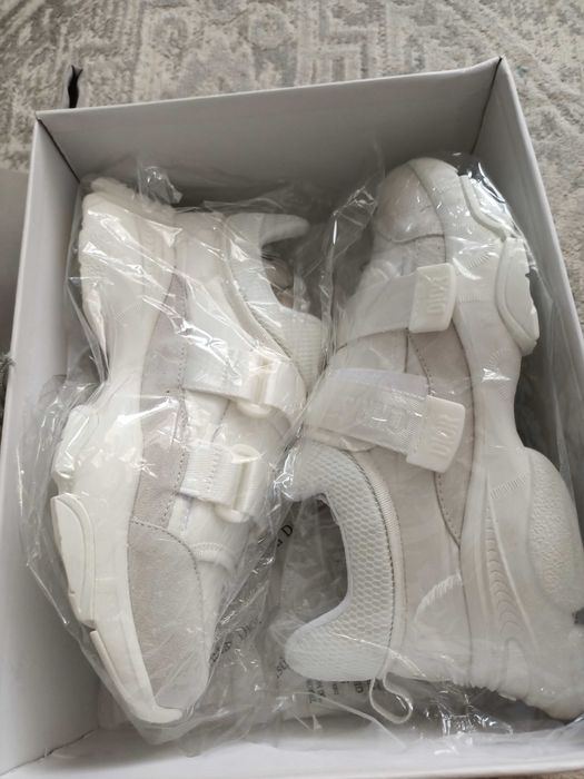 Продам кроссовки люкс