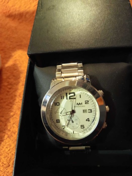 Мъжки часовник луксозен