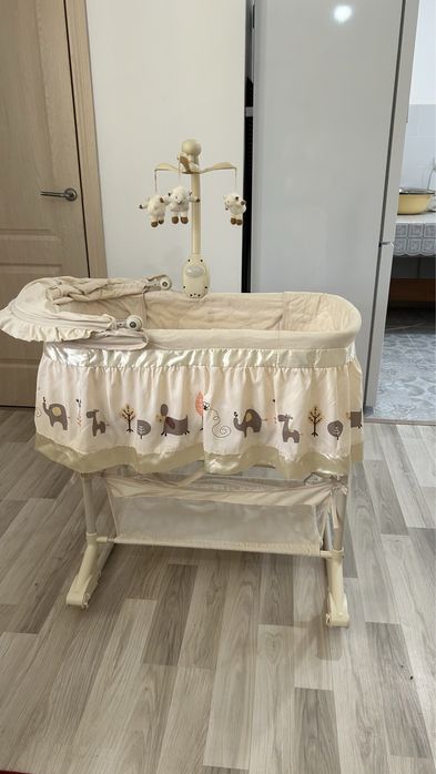 Манеж в идеальном состоянии