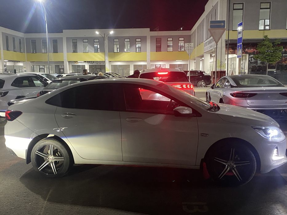 Chevrolet onix mexanika