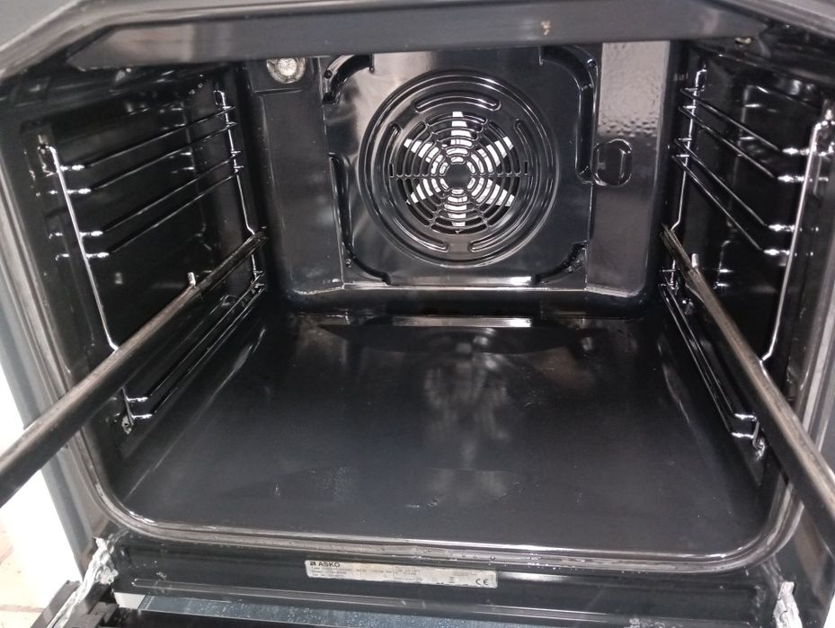 Уникална свободно стояща печка с керамичен плот Asko 2 години гаранция