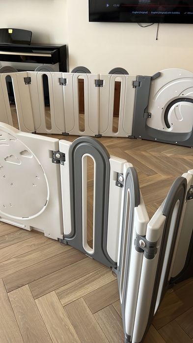 Манеж складной для детишек